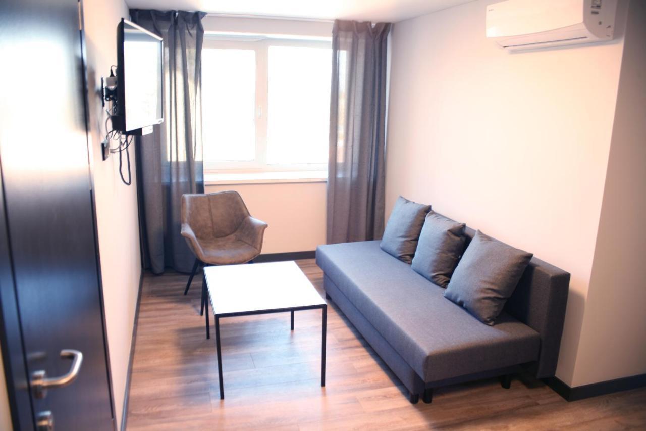 Baltas Gandras Hotel Naisiai Ngoại thất bức ảnh